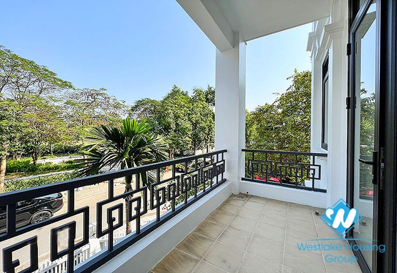 A spacious corner house for rent in Ciputra T Block